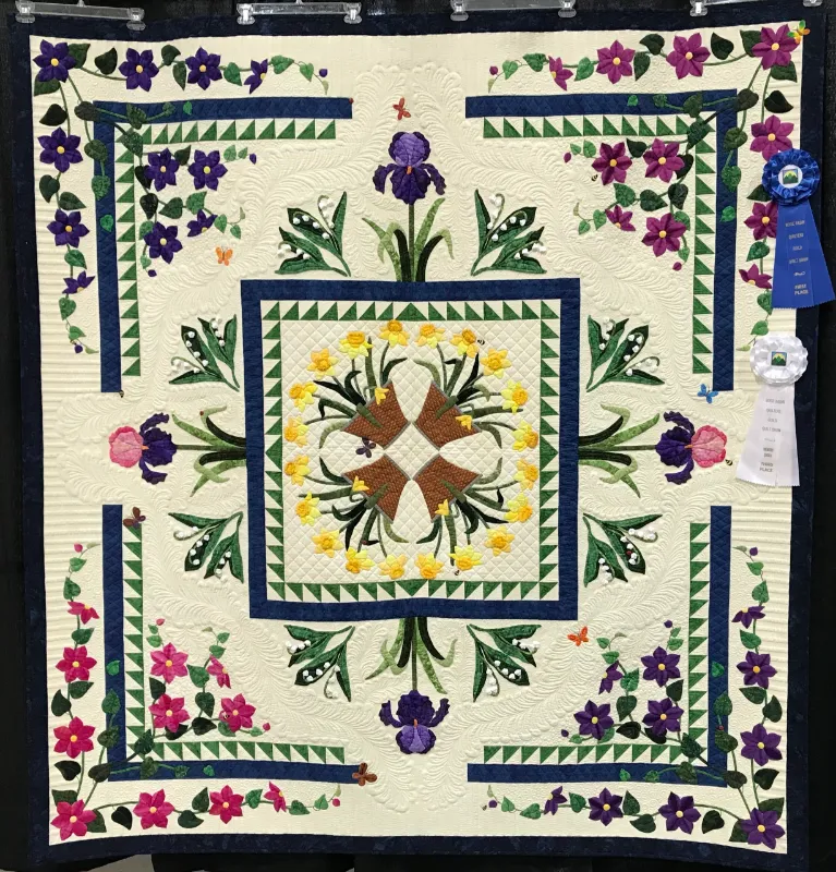 2022 THIRD PLACE:VIEWER'S CHOICE-Applique by One-Spring Explosion-Sharon Engel