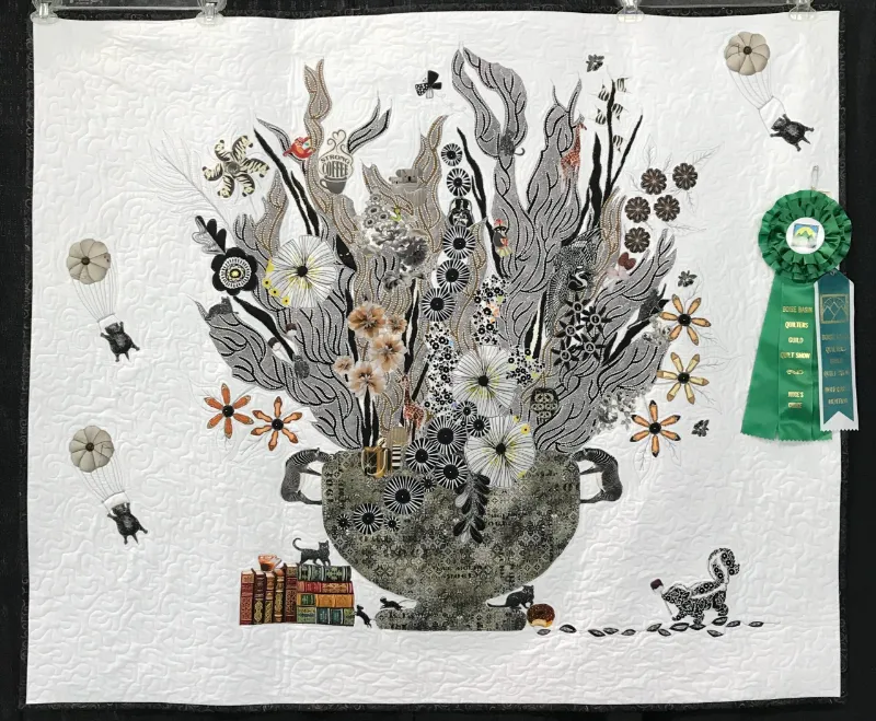 2022 HONORABLE MENTION-Applique by Two or More-Jami's Favorite Things-Jeanmarie Wheeler:Quincy Davenport-Quilted by Jeanmarie Wheeler JPG